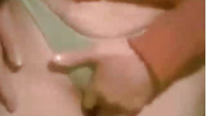 天然のティーンKimberイラディルドでOnesieまたcums! 女 同士 アダルト