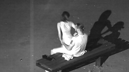 ハグ エロ 長身 女