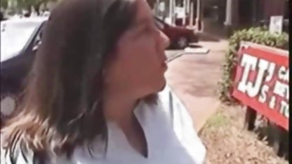 三つのレズビアンBabesお互いのCunts一つのストラップ エロ 女性 の ため の