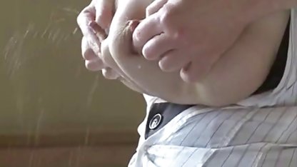 セクシー Babe Masturbating彼女の滑りとディルド 女性 専用 エロ ビデオ